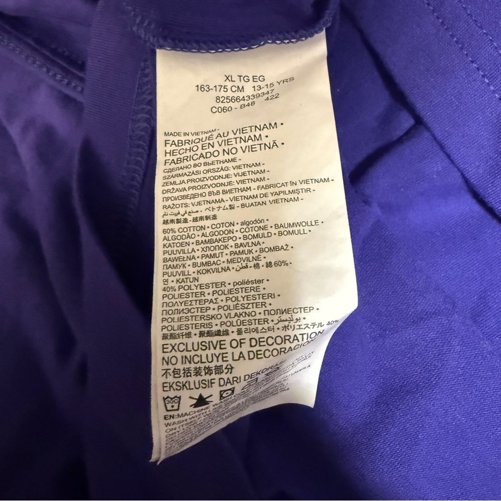 NWOT Jordan Air Rise Graphic T-Shirt - Picture 3 of 4